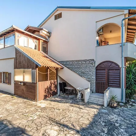 1 Bedroom Stunning In * Biograd na Moru
